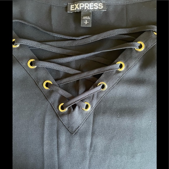 EXPRESS Women’s Off Shoulder Ruffle Top - Picture 2 of 2